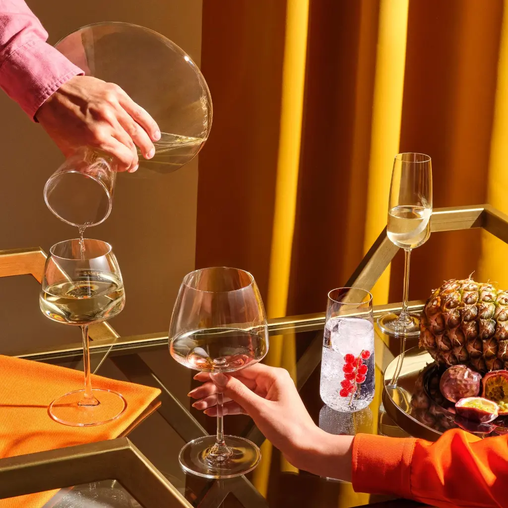 Mirag_whitewine_Mirage_longdrink_Mirage_flute_balance_decanter_5660a754-02db-44a0-a972-7fe7ca7e83ca.webp