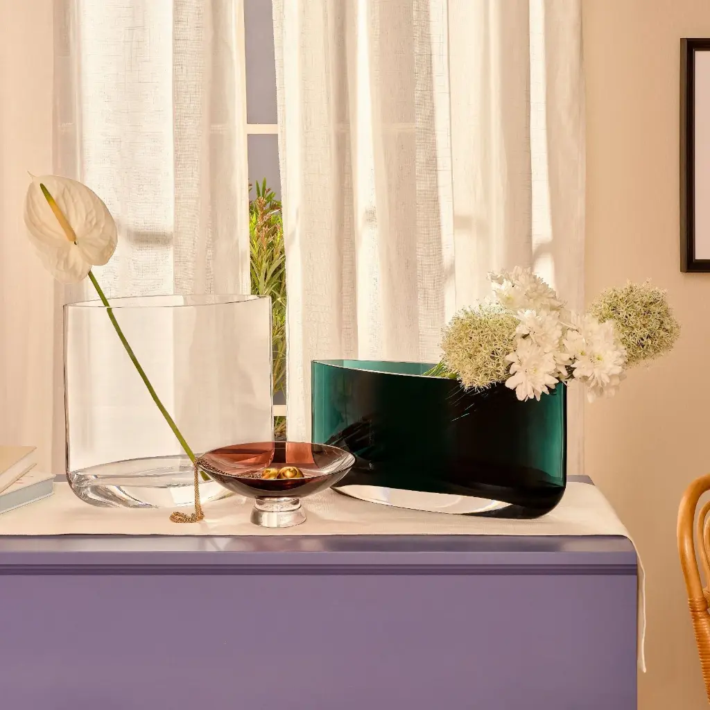 Blade_Vase_Regular_Silhouette_Bowl_Medium_Blade_Vase_Wide_c52afa2c-072f-4d72-8695-0714d787b928.webp
